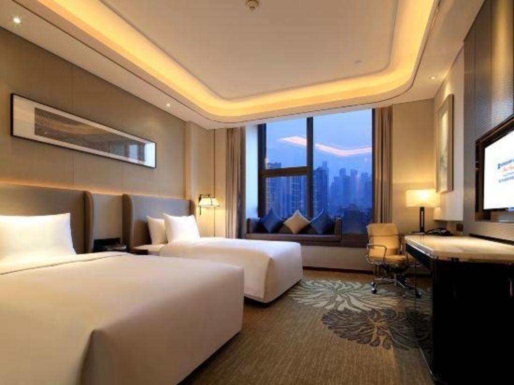 Wyndham Grand Plaza Royale Huayu Chongqing Hotel Exterior photo