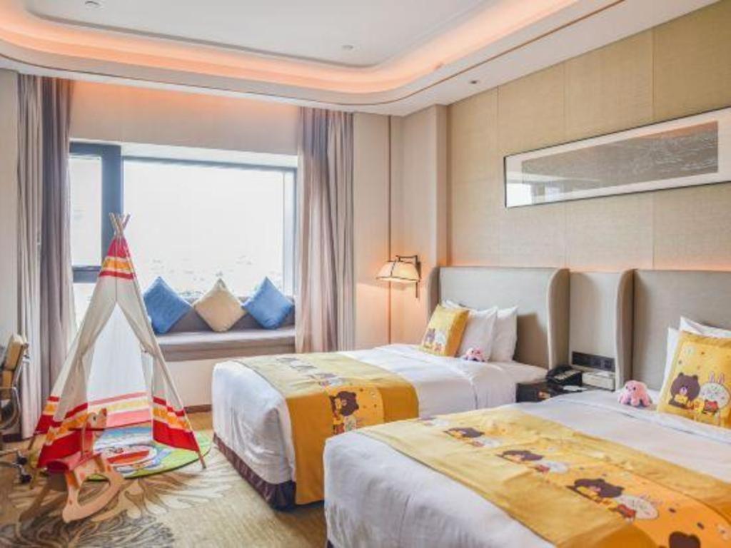 Wyndham Grand Plaza Royale Huayu Chongqing Hotel Exterior photo