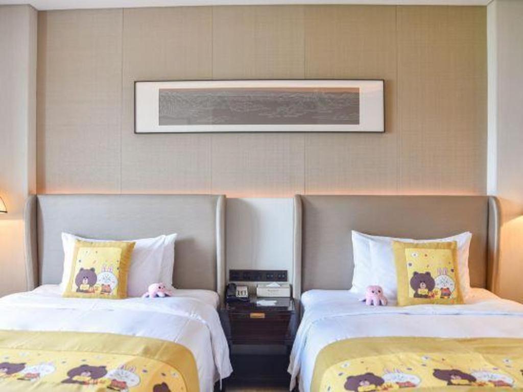 Wyndham Grand Plaza Royale Huayu Chongqing Hotel Exterior photo