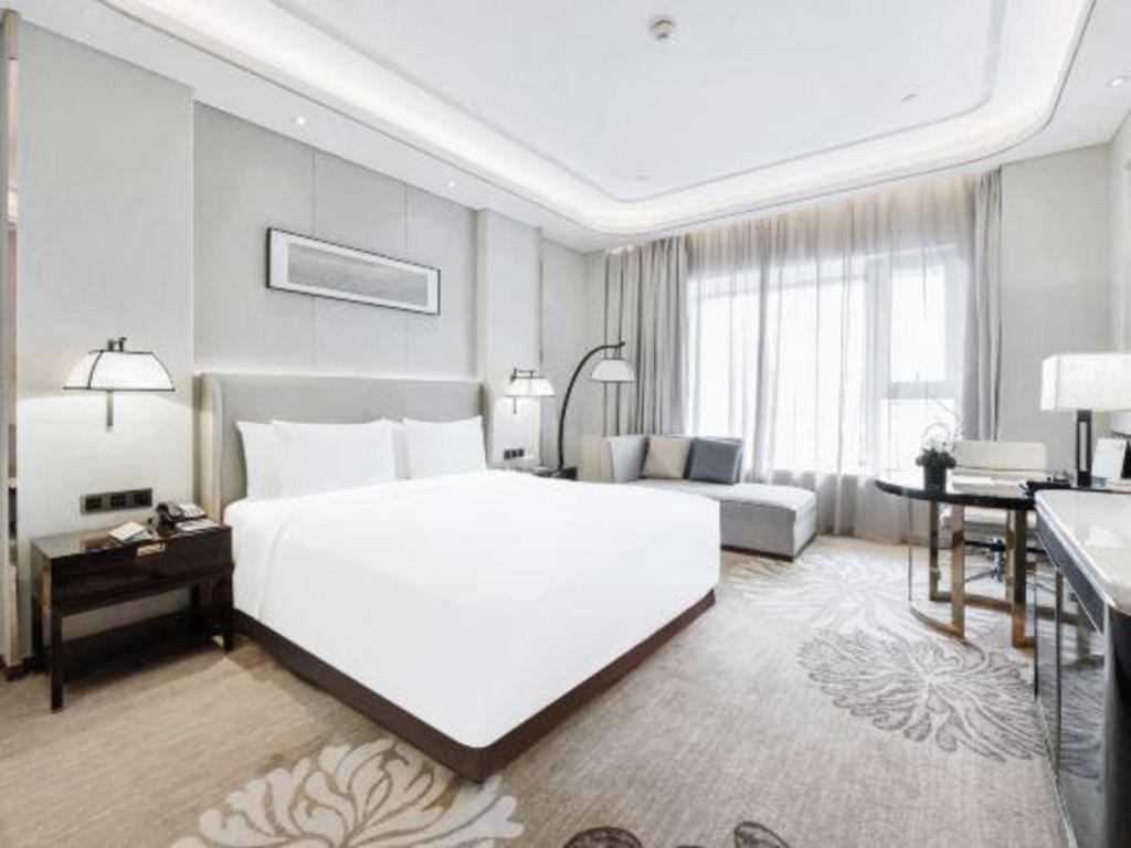 Wyndham Grand Plaza Royale Huayu Chongqing Hotel Exterior photo